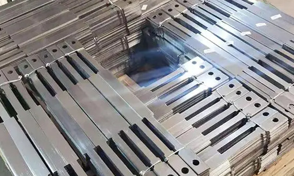 國內產能迫近天花板疊加歐洲能源成本高企 電解鋁價格易漲難跌？【機構研報】